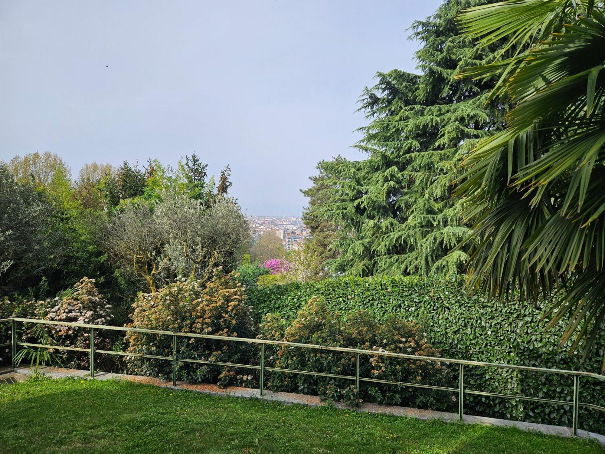 Villa In Precollina Turin Bagian luar foto
